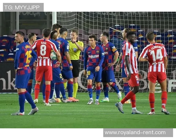 赛后复盘:北京足球队与深圳足球队速度对决的精彩瞬间与战术分析 赛后复盘:北京足球队与深圳足球队速度对决的精彩瞬间与战术分析