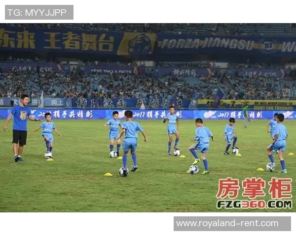 西安足球队崛起之路:从默默无闻到邀请赛的璀璨星辰 西安足球队崛起之路:从默默无闻到邀请赛的璀璨星辰