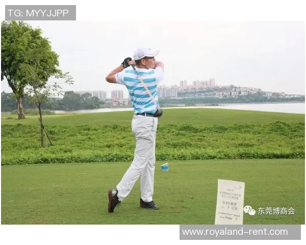 冬季足球明星男款装备推荐助你在寒冷天气中尽情挥洒激情与活力